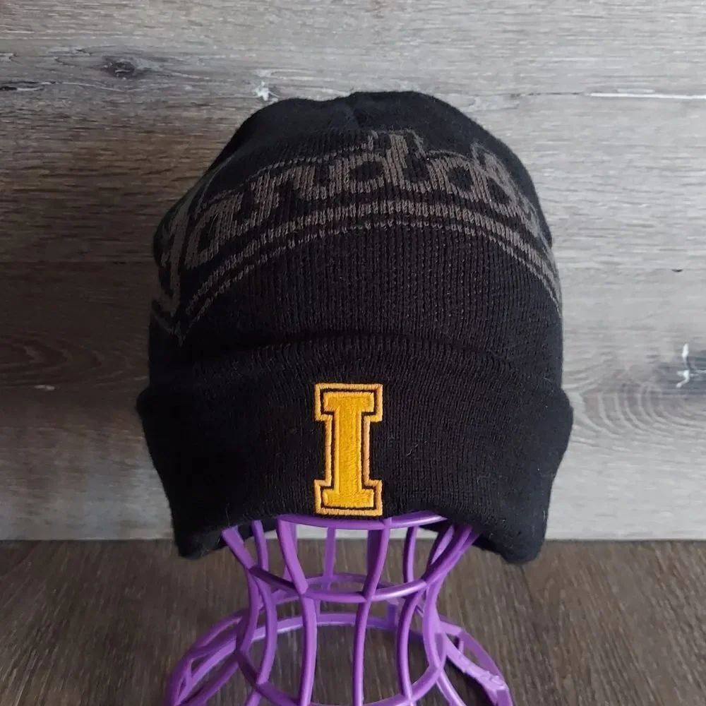 Captivating Black Idaho Vandals Cuffed Beanie